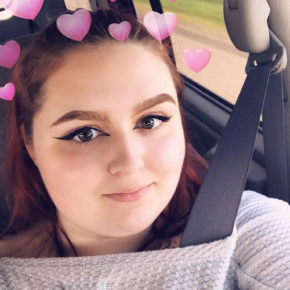 Meet your Posher, Caitlyn